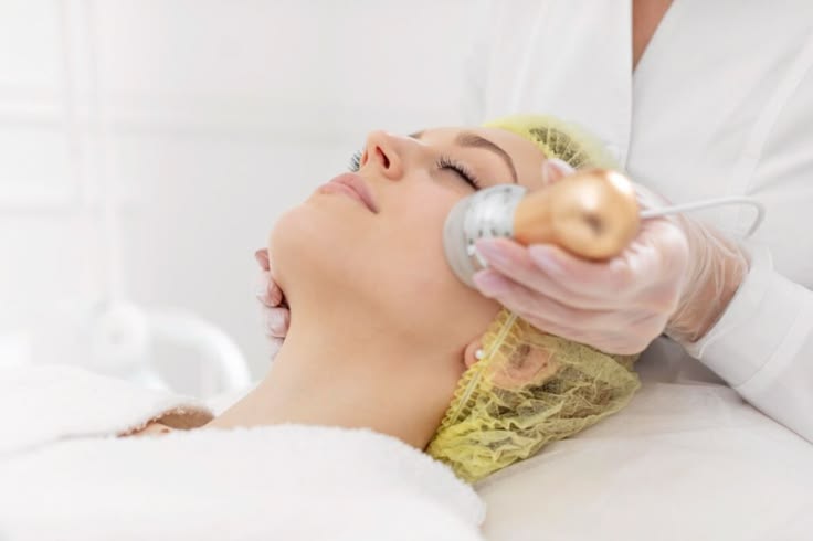The Ultimate Guide to Non-Surgical Skin Tightening: What Actually Works?